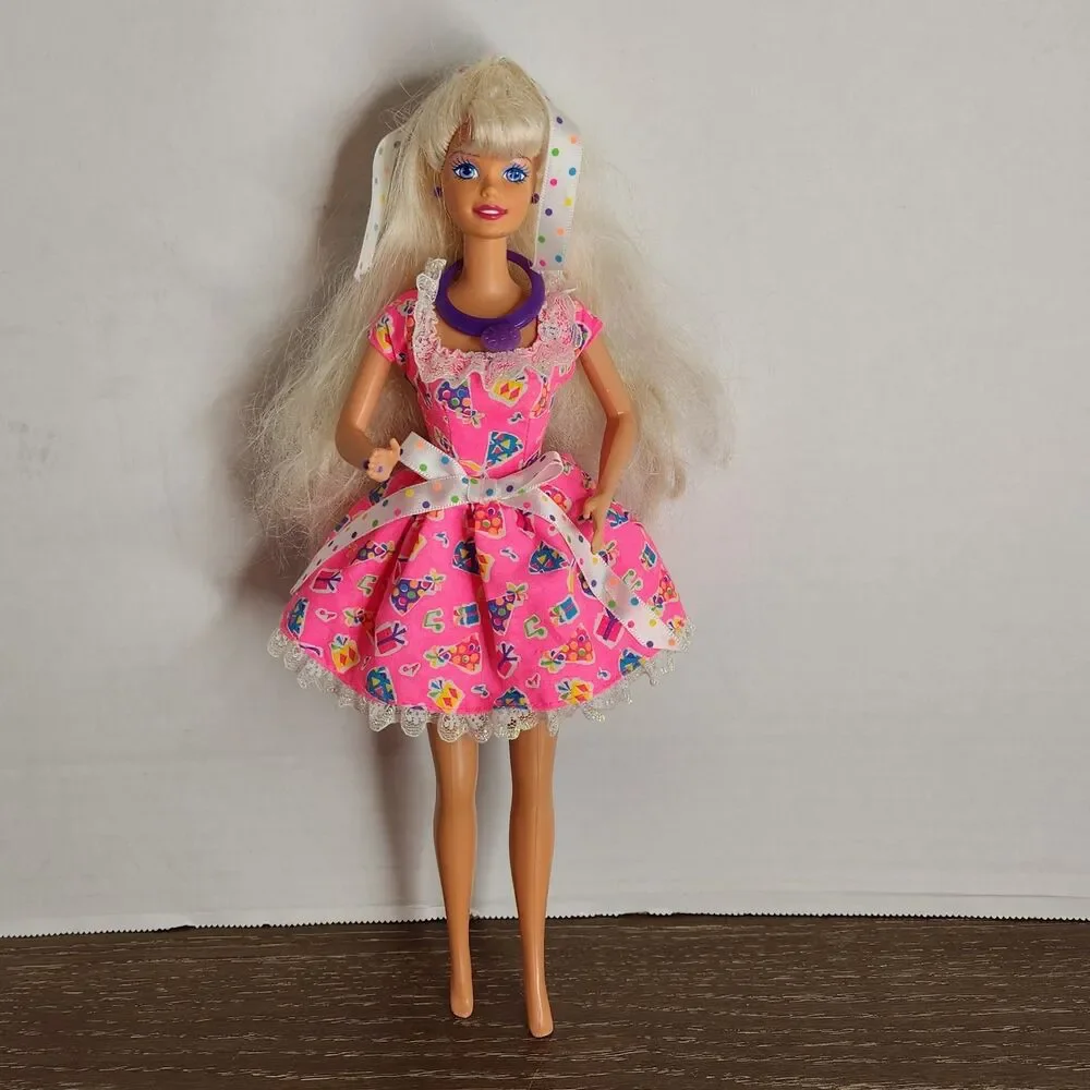 Vintage 1997 Barbie Birthday Surprise Blonde Doll Pink Dress Mattel INCOMPLETE